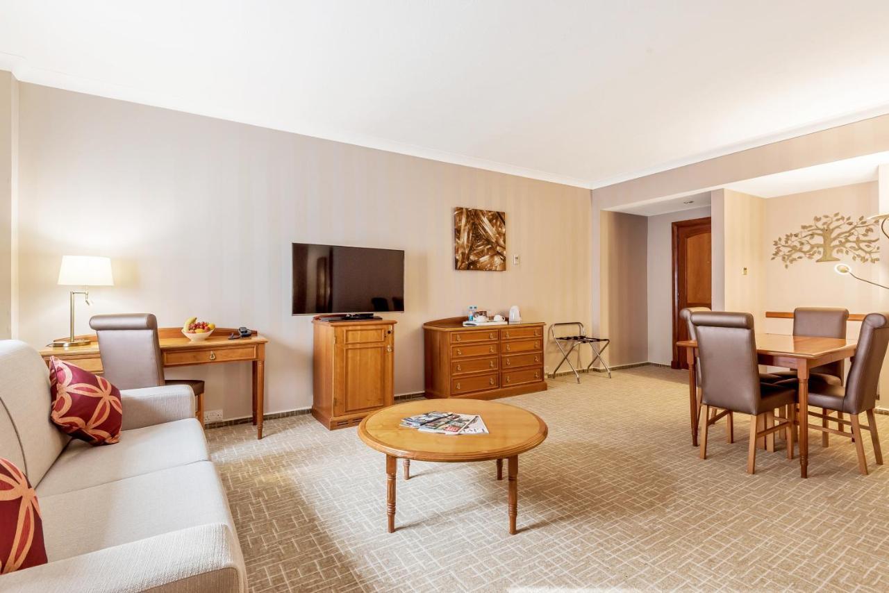 Hotel Coppid Beech Bracknell Exteriér fotografie