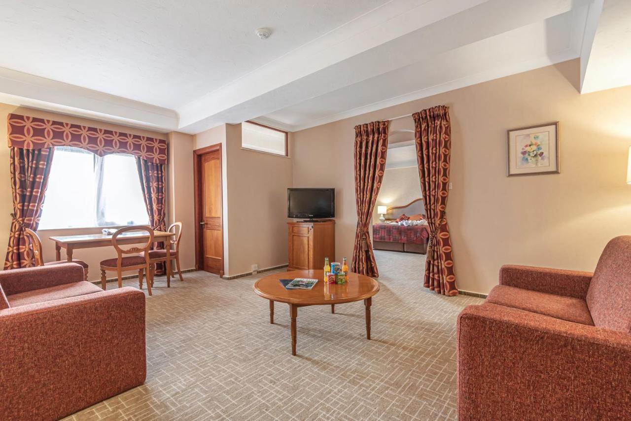 Hotel Coppid Beech Bracknell Exteriér fotografie