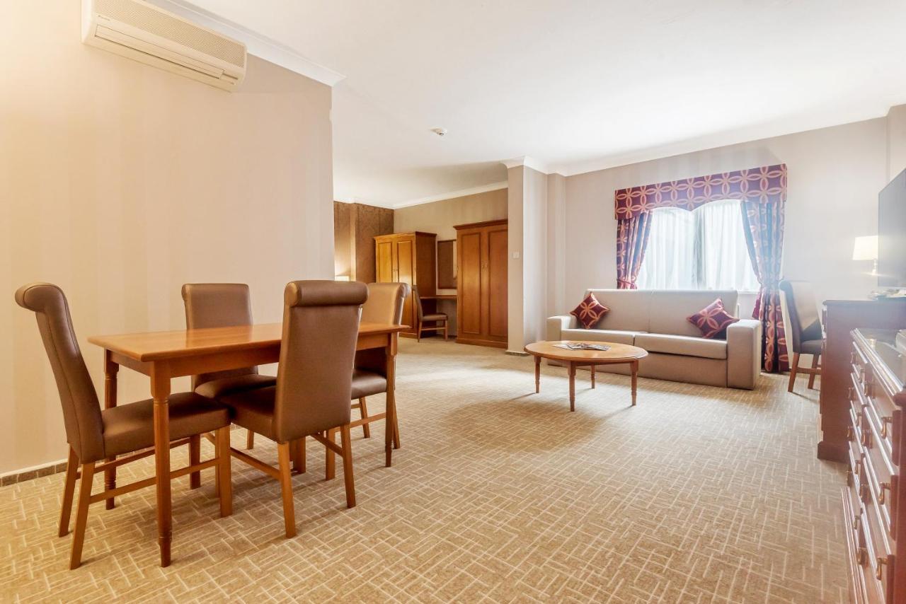 Hotel Coppid Beech Bracknell Exteriér fotografie