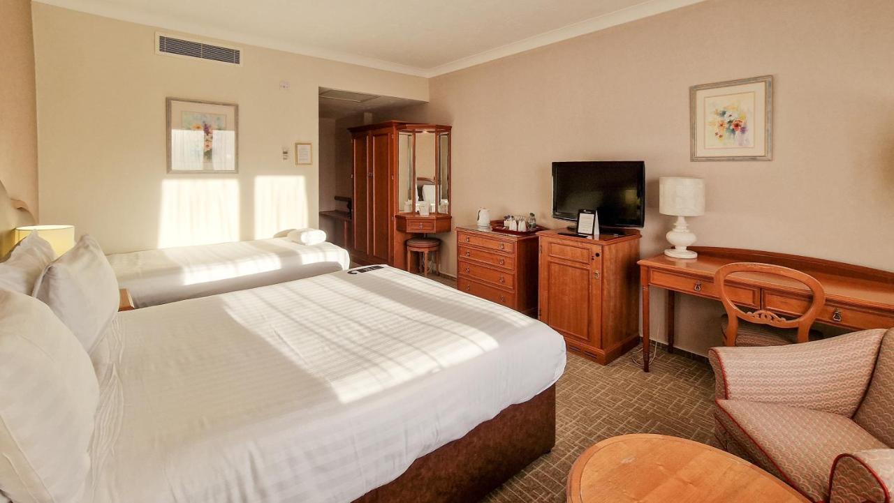 Hotel Coppid Beech Bracknell Exteriér fotografie